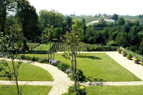 Bed and Breakfast Chateau Belles Graves Pomerols Екстер'єр фото